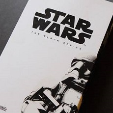 The Force Awakens First Order Stormtrooper – Black Series 6″ – Verpackungsbilder