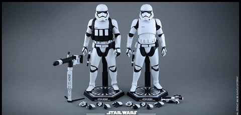 #shortcut: Hot Toys First Order Stormtroopers