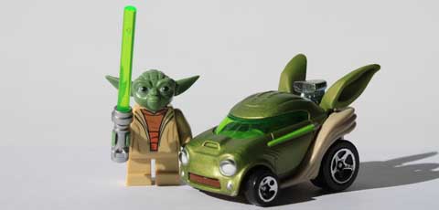 #review: Hot Wheels Yoda Character Car