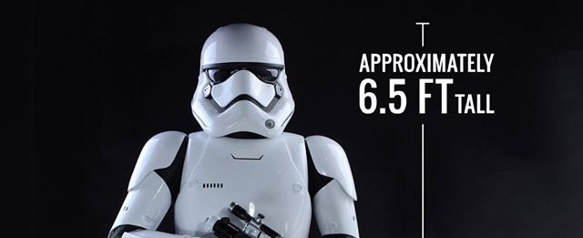 Hot Toys First Order Stormtrooper Life-Size Collectible präsentiert