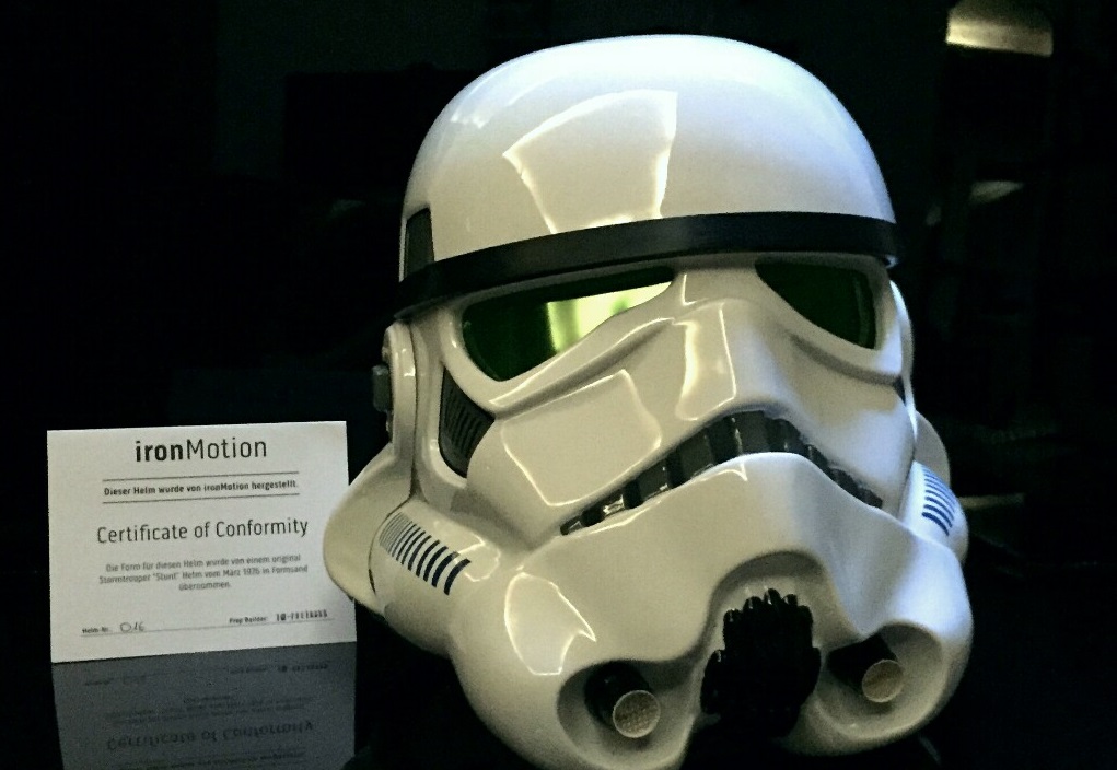 Stormtrooper Helm zur Versteigerung!