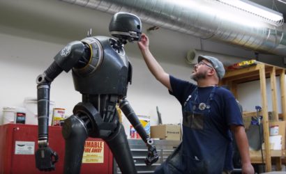 Sideshow K-2SO Life-Size Figure – Behind the Scenes Video