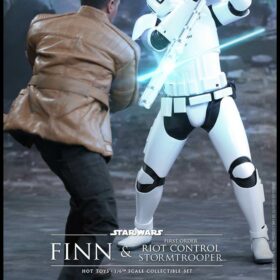 Finn & First Order Riot Control Stormtrooper
